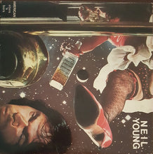 Laden Sie das Bild in den Galerie-Viewer, Neil Young : American Stars 'N Bars (LP, Album, L.A)