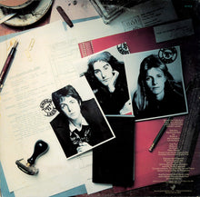 Laden Sie das Bild in den Galerie-Viewer, Paul McCartney & Wings* : Band On The Run (LP, Album, Los)