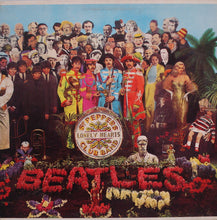 Laden Sie das Bild in den Galerie-Viewer, The Beatles : Sgt. Pepper's Lonely Hearts Club Band (LP, Album, M/Print, RE, Gat)