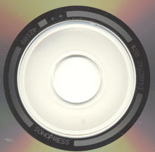 Laden Sie das Bild in den Galerie-Viewer, Bonnie Raitt : Longing In Their Hearts (CD, Album, Club)