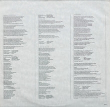 Laden Sie das Bild in den Galerie-Viewer, The Costello Show Featuring Elvis Costello : King Of America (LP, Album, Car)