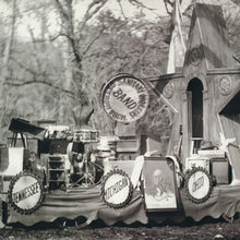Laden Sie das Bild in den Galerie-Viewer, The Raconteurs : Consolers Of The Lonely (2xLP, Album, Tri)