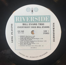 Laden Sie das Bild in den Galerie-Viewer, Bill Evans Trio* : Everybody Digs Bill Evans (LP, Album, RE)