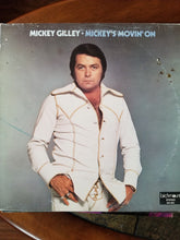 Load image into Gallery viewer, Mickey Gilley : Mickey's Movin' On (LP, Album)