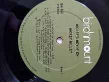 Load image into Gallery viewer, Mickey Gilley : Mickey's Movin' On (LP, Album)