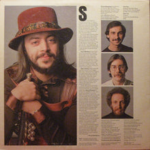 Laden Sie das Bild in den Galerie-Viewer, Chuck Mangione : Chase The Clouds Away (LP, Album, Ter)