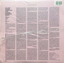 Laden Sie das Bild in den Galerie-Viewer, Miles Davis : In Person, Saturday Night At The Blackhawk, San Francisco, Volume 2 (LP, Album, RE, RM, 180)
