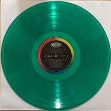 Laden Sie das Bild in den Galerie-Viewer, Nat King Cole : The Christmas Song (LP, Album, Ltd, RP, Gre)