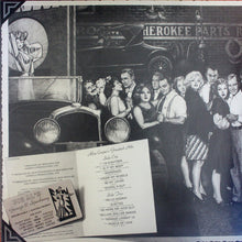 Laden Sie das Bild in den Galerie-Viewer, Alice Cooper : Alice Cooper's Greatest Hits (LP, Comp, RE)