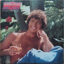 Laden Sie das Bild in den Galerie-Viewer, Mac Davis : It's Hard To Be Humble (LP, Album, Promo)