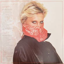 Laden Sie das Bild in den Galerie-Viewer, Olivia Newton-John : Totally Hot (LP, Album, Pin)