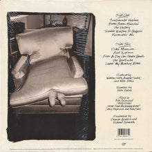 Laden Sie das Bild in den Galerie-Viewer, Warren Zevon : Sentimental Hygiene (LP, Album, Spe)
