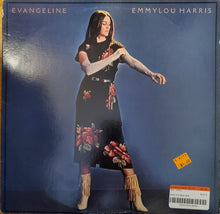 Laden Sie das Bild in den Galerie-Viewer, Emmylou Harris : Evangeline (LP, Album, Club, Ter)
