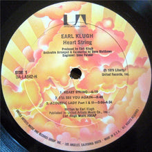 Laden Sie das Bild in den Galerie-Viewer, Earl Klugh : Heart String (LP, Album)