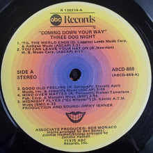 Laden Sie das Bild in den Galerie-Viewer, Three Dog Night : Coming Down Your Way (LP, Album, Club)