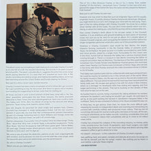 Laden Sie das Bild in den Galerie-Viewer, Charley Crockett : Music City USA (2xLP, Album)