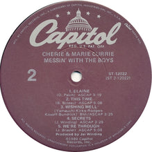 Laden Sie das Bild in den Galerie-Viewer, Cherie And Marie Currie* : Messin' With The Boys (LP, Album, Los)