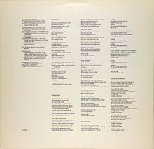 Laden Sie das Bild in den Galerie-Viewer, Karla Bonoff : New World (LP)