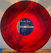 Laden Sie das Bild in den Galerie-Viewer, Les McCann Ltd. : Plays The Shampoo At The Village Gate (LP, Album, Mar)