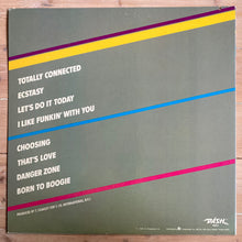 Laden Sie das Bild in den Galerie-Viewer, T-Connection : Totally Connected (LP, Album, San)