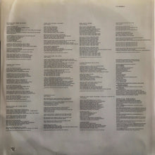 Laden Sie das Bild in den Galerie-Viewer, Sheila Walsh : Shadowlands (LP, Album, Tra)