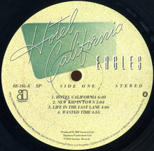 Laden Sie das Bild in den Galerie-Viewer, Eagles : Hotel California (LP, Album, RE, SP )