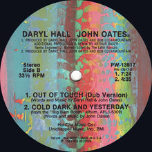 Laden Sie das Bild in den Galerie-Viewer, Daryl Hall John Oates* : Out Of Touch (12", Single)