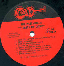 Laden Sie das Bild in den Galerie-Viewer, The Klezmorim : Streets Of Gold (LP, Album)