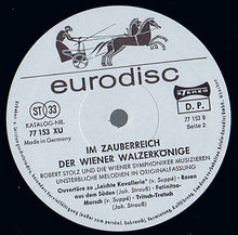 Load image into Gallery viewer, Robert Stolz, Wiener Symphoniker : Im Zauberreich Der Wiener Walzerkönige (3xLP)