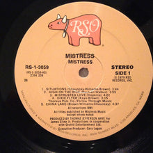 Laden Sie das Bild in den Galerie-Viewer, Mistress (6) : Mistress (LP, Album, 26)