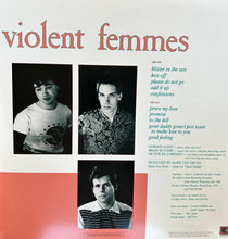 Laden Sie das Bild in den Galerie-Viewer, Violent Femmes : Violent Femmes (LP, Album, RE, RM, Mem)