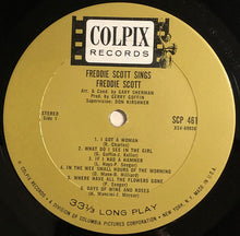 Laden Sie das Bild in den Galerie-Viewer, Freddie Scott (2) : Freddie Scott Sings (LP, Album, Mon)