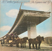 Laden Sie das Bild in den Galerie-Viewer, The Doobie Brothers : The Captain And Me (LP, Album, RP, Gat)