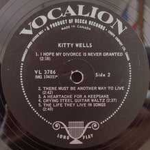 Laden Sie das Bild in den Galerie-Viewer, Kitty Wells : Kitty Wells (LP, Album, Mono)
