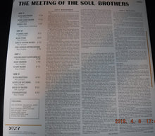 Laden Sie das Bild in den Galerie-Viewer, Milt Jackson & Ray Charles : The Meeting Of The Soul Brothers (2xLP, Comp, RE)