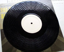 Charger l'image dans la galerie, Bert Tenzer : Can We Escape . . . The Screen Of Blackness (10", S/Sided)