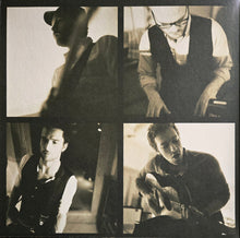 Laden Sie das Bild in den Galerie-Viewer, Coldplay : Viva La Vida Or Death And All His Friends (LP, Album, RE, Cle)