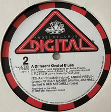 Laden Sie das Bild in den Galerie-Viewer, Itzhak Perlman, André Previn, Shelly Manne, Jim Hall, Red Mitchell : A Different Kind Of Blues (LP, Album)