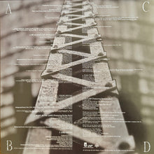 Laden Sie das Bild in den Galerie-Viewer, 2Pac : Me Against The World (2xLP, Album, RE, 30t)