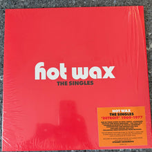 Laden Sie das Bild in den Galerie-Viewer, Various : Hot Wax The Singles (12", Comp)