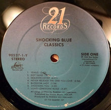 Laden Sie das Bild in den Galerie-Viewer, Shocking Blue : Classics (LP, Comp)