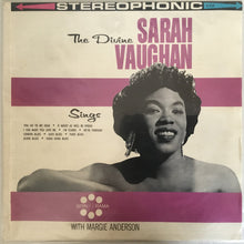 Laden Sie das Bild in den Galerie-Viewer, Sarah Vaughan With Margie Anderson : The Divine Sarah Vaughan Sings (LP)