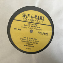 Laden Sie das Bild in den Galerie-Viewer, Sarah Vaughan With Margie Anderson : The Divine Sarah Vaughan Sings (LP)