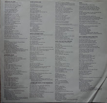 Laden Sie das Bild in den Galerie-Viewer, Aretha Franklin : Who's Zoomin' Who? (LP, Album, Club, Ind)