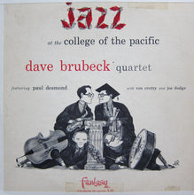 Laden Sie das Bild in den Galerie-Viewer, Dave Brubeck Quartet* Featuring Paul Desmond : Jazz At The College Of The Pacific (10", Album, Red)