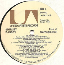 Charger l'image dans la galerie, Shirley Bassey : Live At Carnegie Hall (2xLP, Album, San)