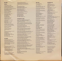 Laden Sie das Bild in den Galerie-Viewer, Suzanne Vega : Suzanne Vega (LP, Album, R -)