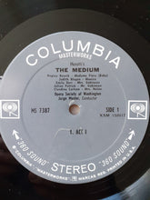 Laden Sie das Bild in den Galerie-Viewer, Menotti* - Regina Resnik, Judith Blegen, Opera Society of Washington, Jorge Mester : The Medium (LP, Album)