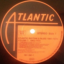 Laden Sie das Bild in den Galerie-Viewer, Various : Atlantic Rhythm & Blues 1947-1974 (Volume 5 1962-1966) (2xLP, Comp, Gat)