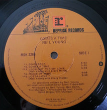 Laden Sie das Bild in den Galerie-Viewer, Neil Young : Comes A Time (LP, Album, Los)